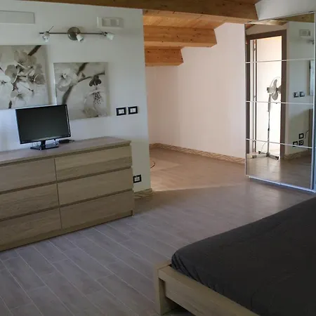 Le Tre Palme Apartment *